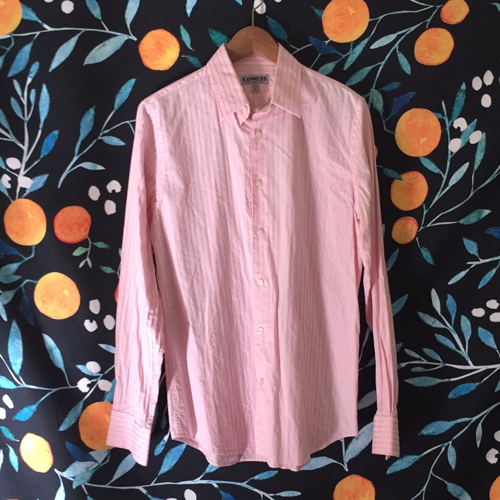 Express fitted button up